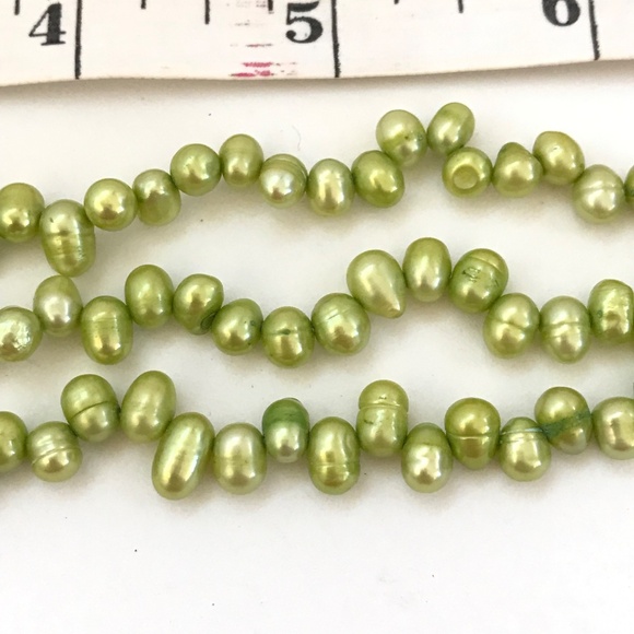 Fresh Water Pearl Bracelet 3 Strand Toggle Closure Dyed Granny Smith Green - Picture 6 of 8